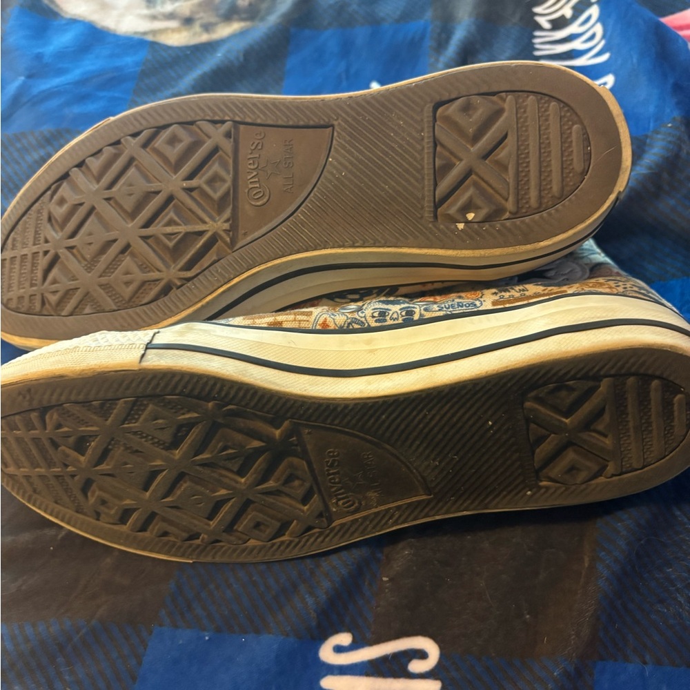 Converse Women’s High-Top Graphic Canvas Sneakers - Blue & Brown - Picture 4 of 4